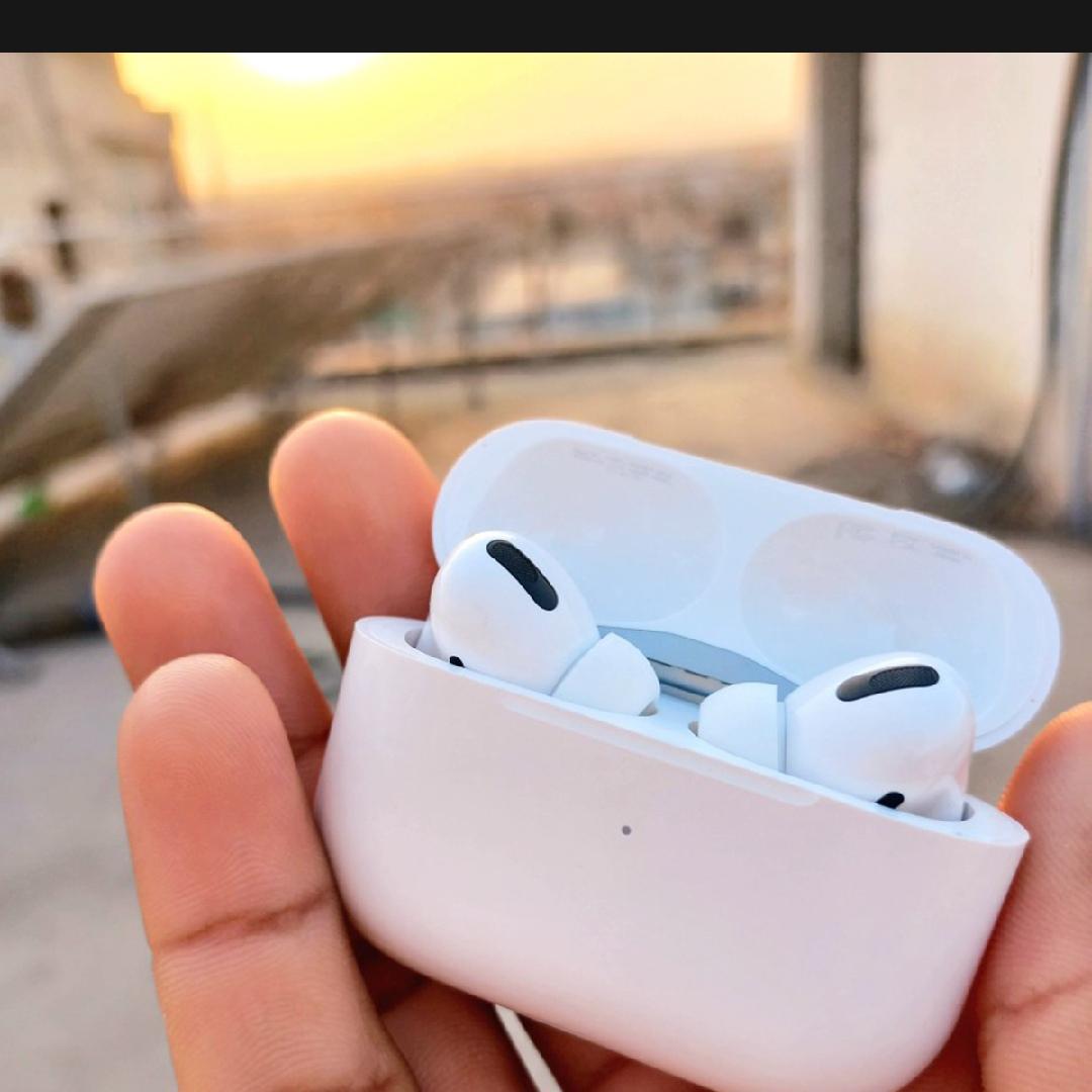 Premium Wireless Noise-Cancelling Earbuds Pro 2 White ABS